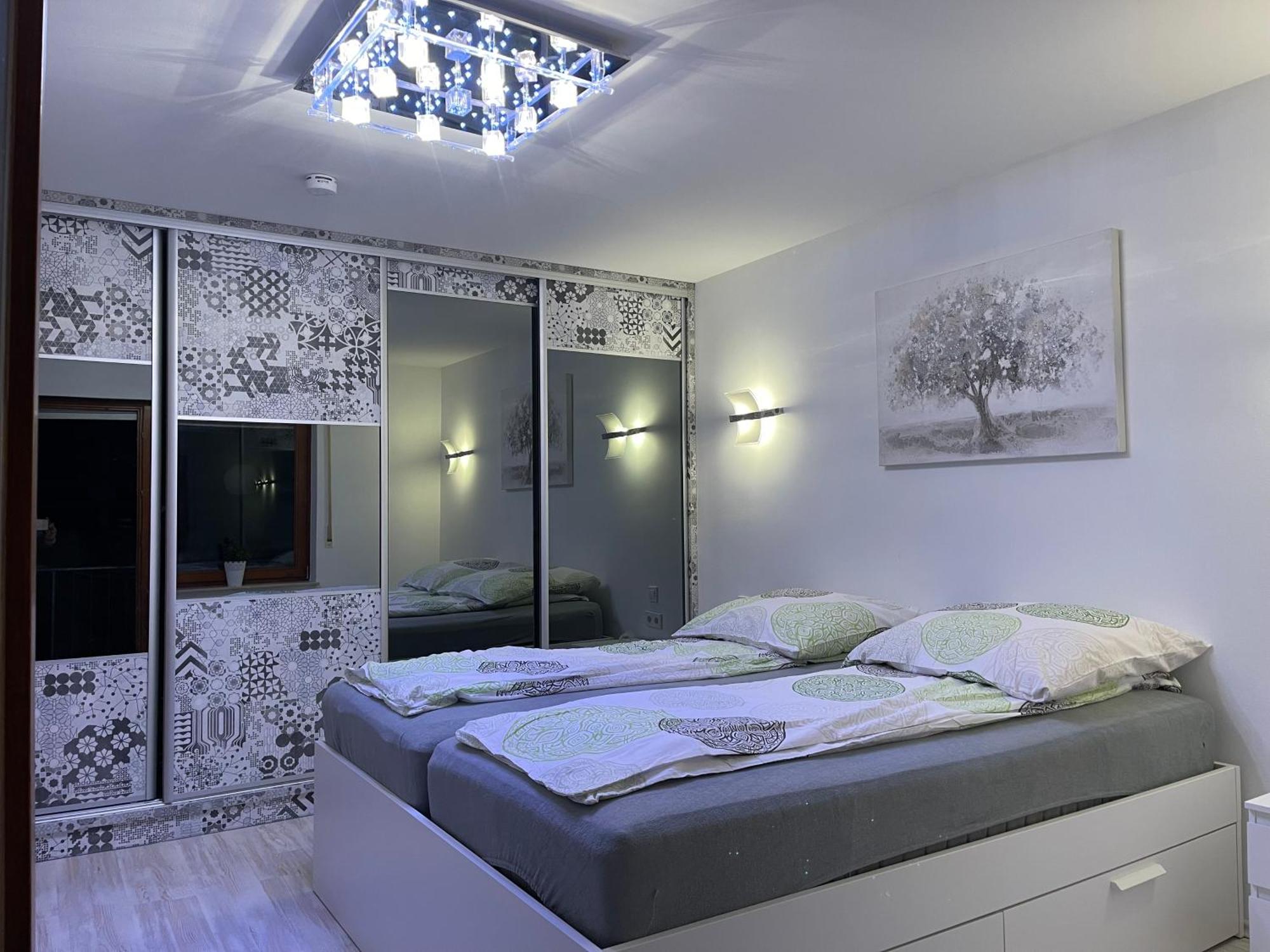Wunderschoenes 2 Zimmer Apartment Zentrum Goldstadt Пфорцхайм Екстериор снимка