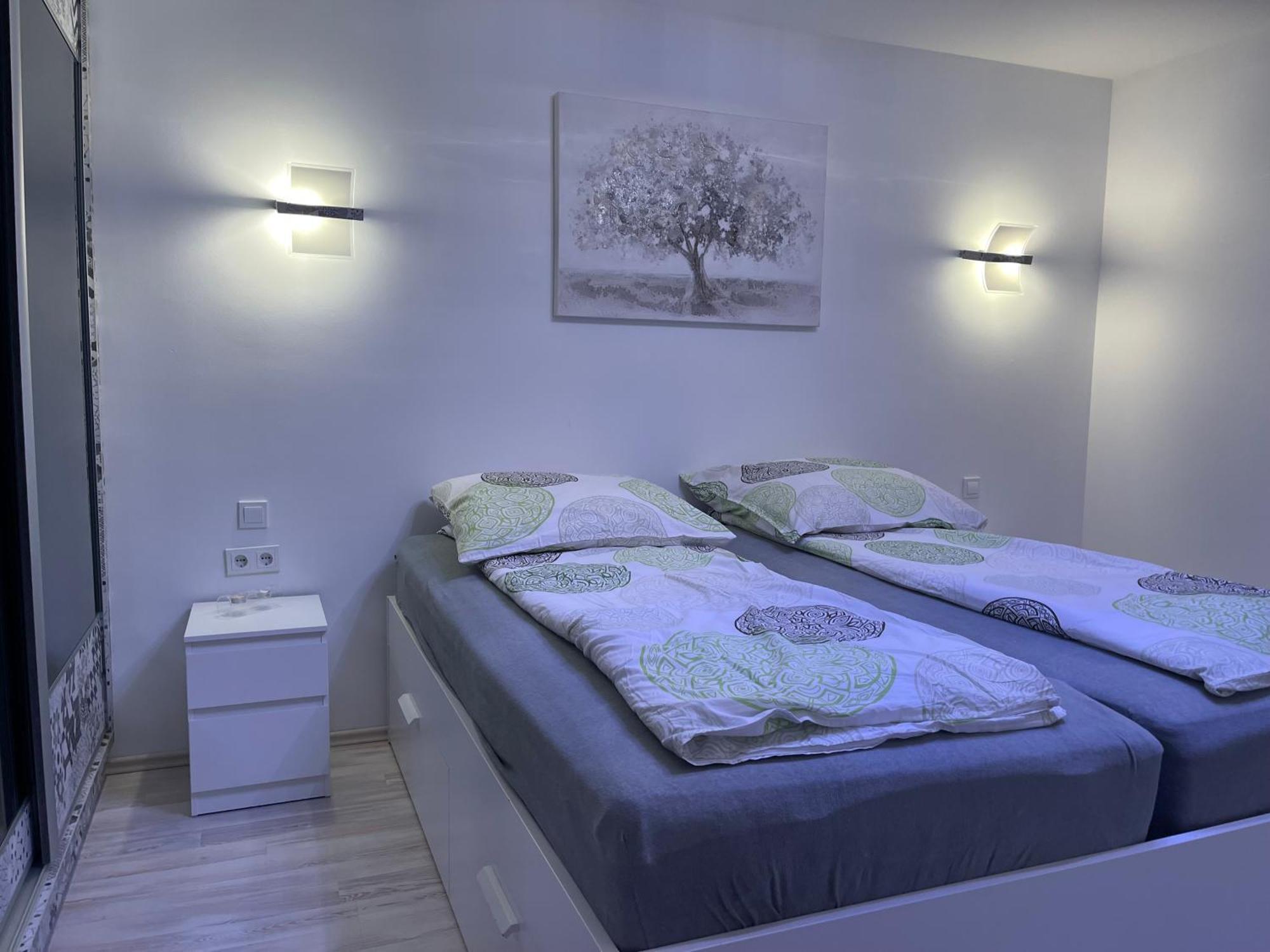 Wunderschoenes 2 Zimmer Apartment Zentrum Goldstadt Пфорцхайм Екстериор снимка